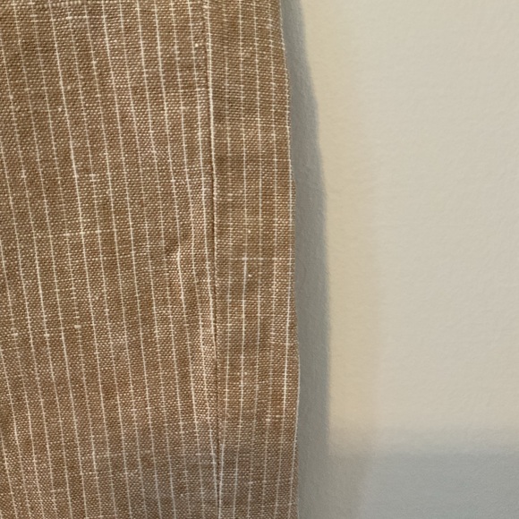 Larry Levine Linen Blend Tan & White Pinstripe Pants Size 12 Cropped Capri - Picture 3 of 8